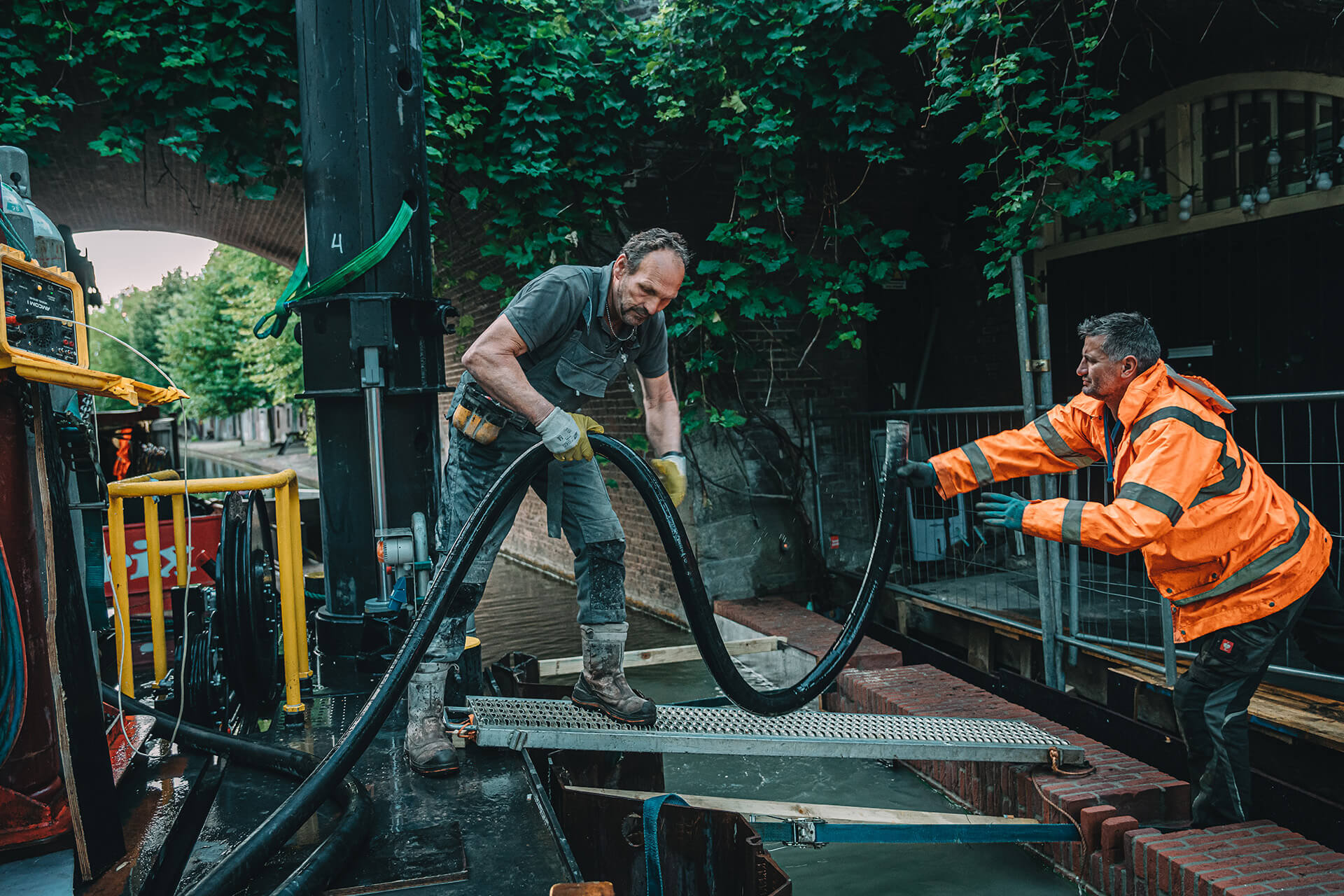 RvR Betonpomp verhuur Werkzaamheden Zakelijk Hoogbouw Beton storten op hoogte