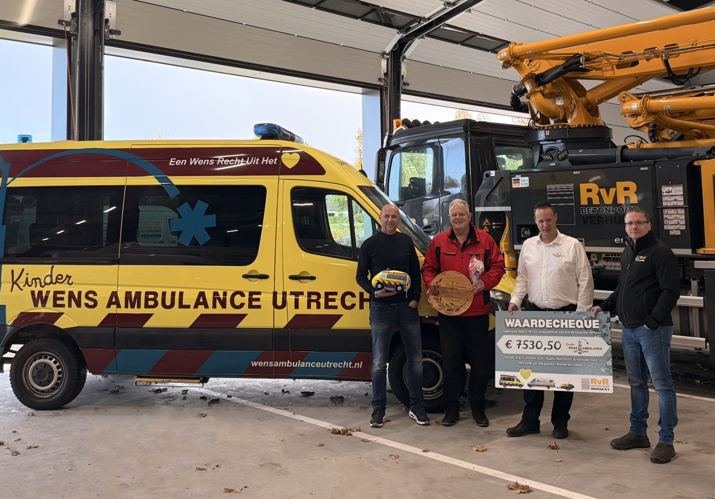 Wauw, wat bijzonder! 🥰 

Er is maar liefst €7.530,50 opgehaald voor @wensambulance_utrecht tijdens ons 20-jarig jubileum. Een geweldig bedrag en eerlijk gezegd, veel meer dan we hadden durven hopen.

Dankzij deze stichting kunnen ernstig zieke kinderen en volwassenen nog één keer iets bijzonders meemaken: een bezoek aan familie, een bruiloft of een dagje naar het strand. Kleine momenten met een grote betekenis.

Aan iedereen die heeft bijgedragen: dankjewel. ❤️ 

#RvRBetonpompVerhuur #WensAmbulanceUtrecht